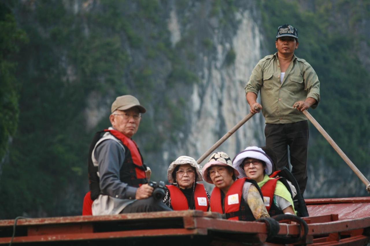 Hotel Golden Star Cruise Nan Giang Exterior foto